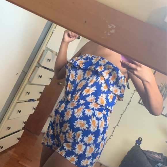 Daisy romper - Picture 2 of 2